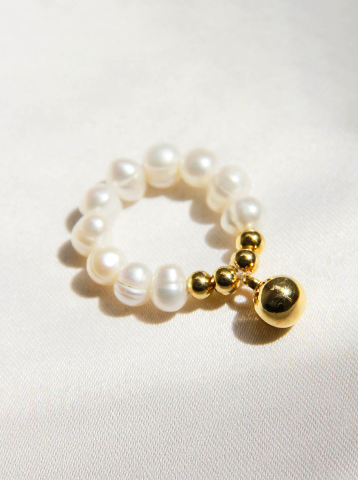 Gold Ball Charm White Natural Pearls Beaded Ring