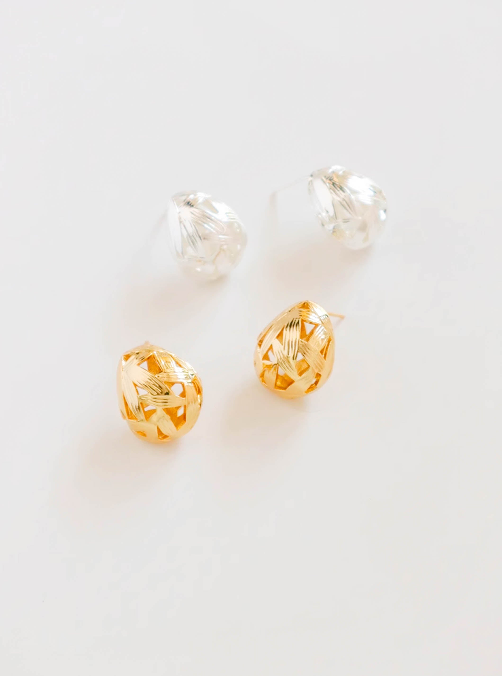 Gold/ Silver Oval Cut-out Stud Earrings