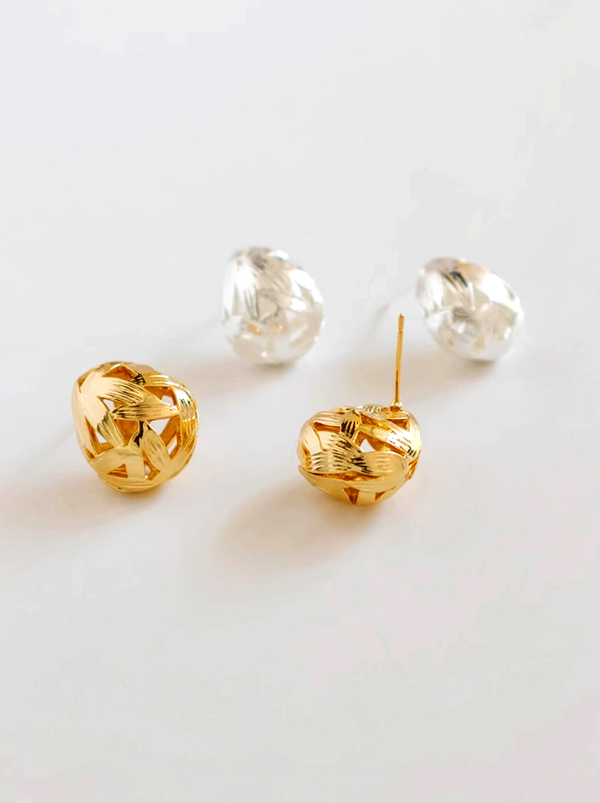 Gold/ Silver Oval Cut-out Stud Earrings