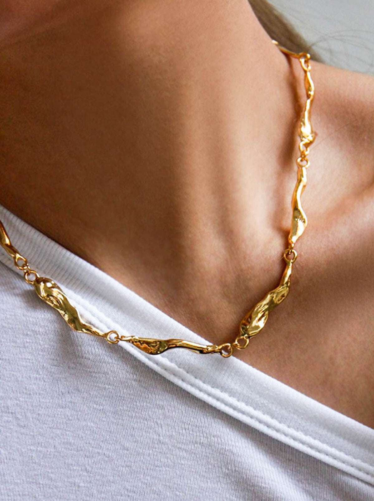 Gold Irregular Chain Choker Necklace