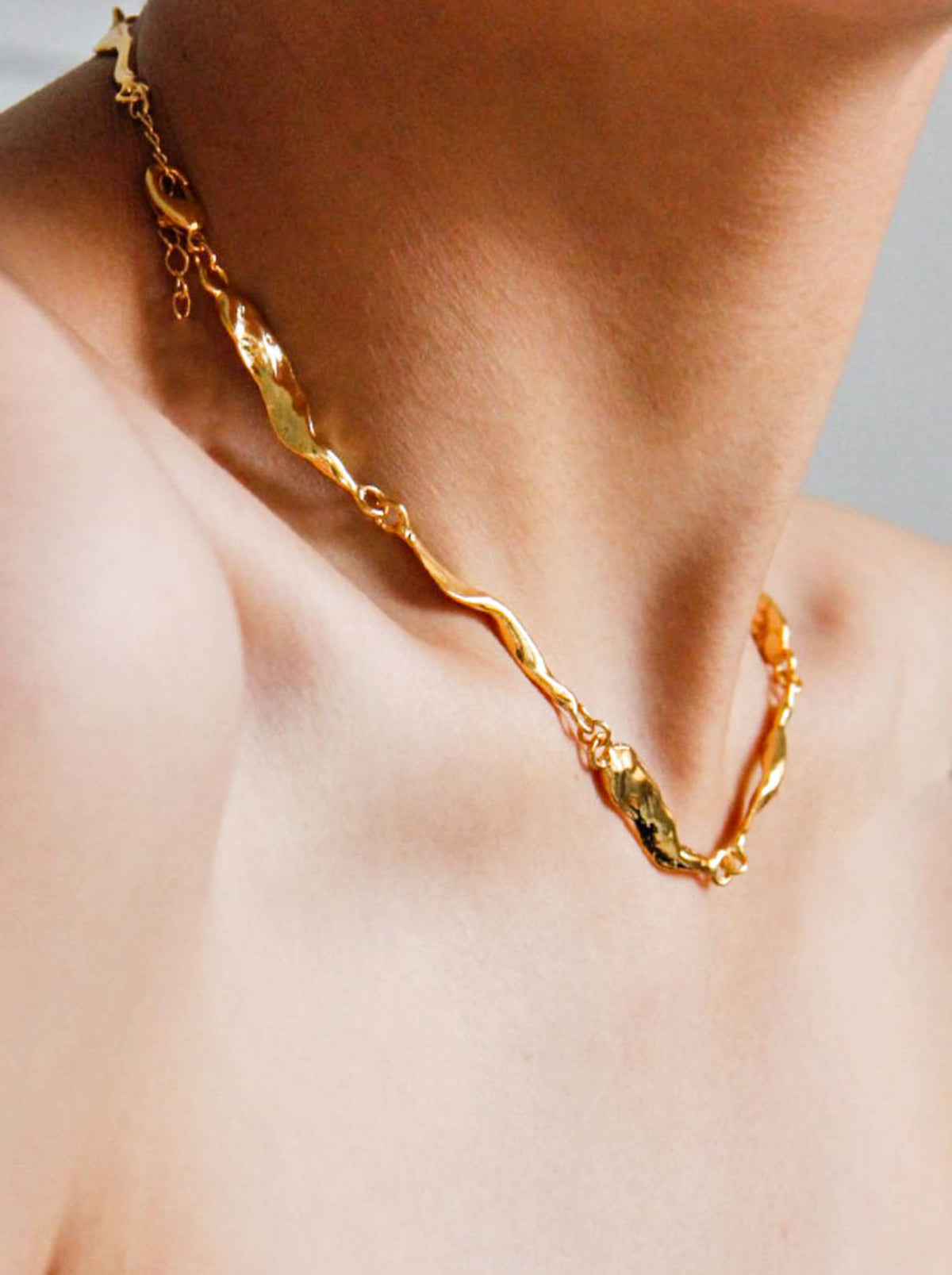 Gold Irregular Chain Choker Necklace