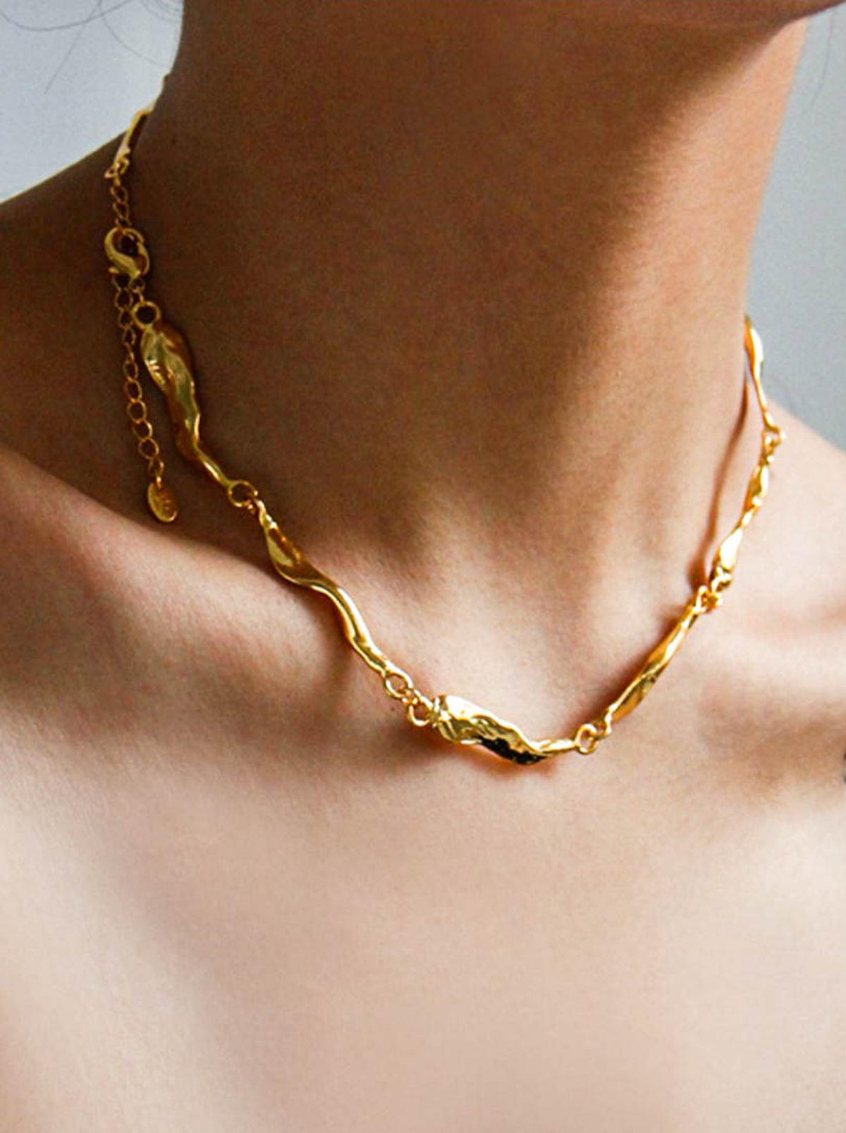 Gold Irregular Chain Choker Necklace