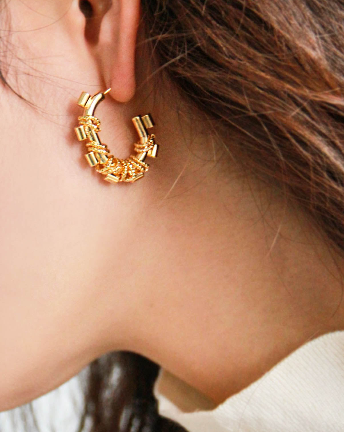 Gold Twisted Chain C Shaped Hoop Earrings