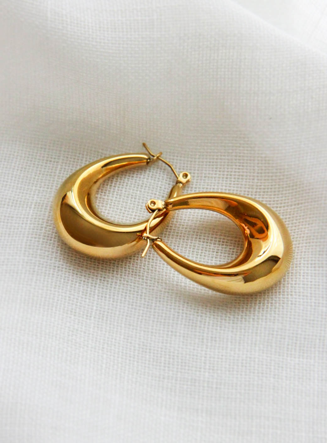 Gold Oval Chunky Hoop Earrings