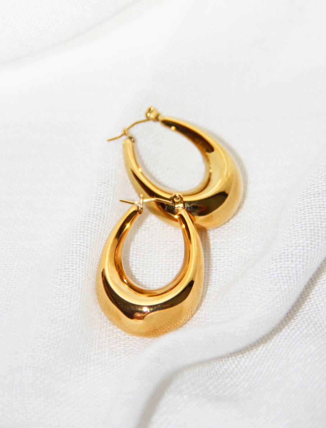 Gold Oval Chunky Hoop Earrings