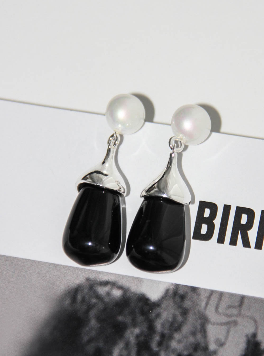 Silver Teardrop Faux Pearl Drop Earrings with Artificial Black Agate Stones