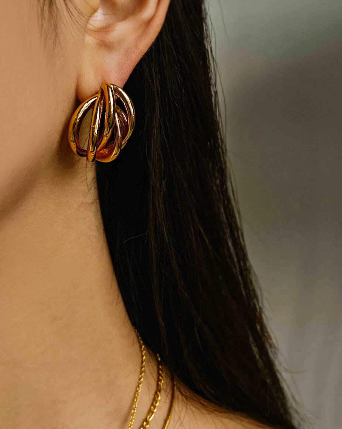 Gold Geometric Twisted Link Drop Earrings