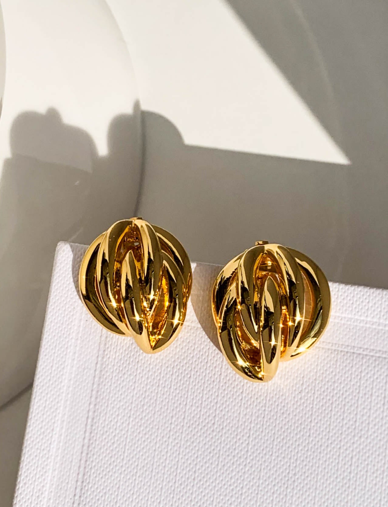 Gold Geometric Twisted Link Drop Earrings