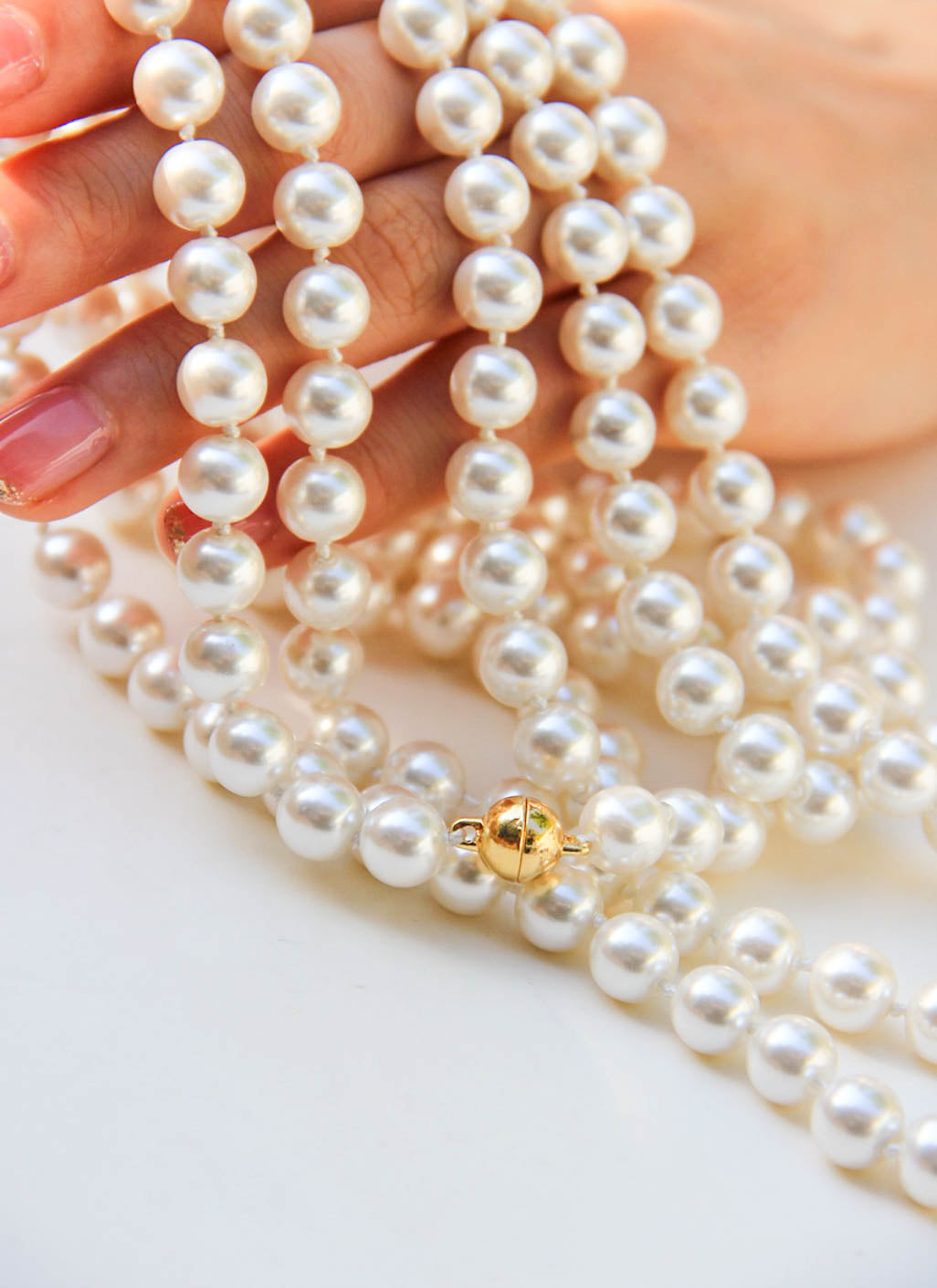 White Shell Pearls Choker Necklace