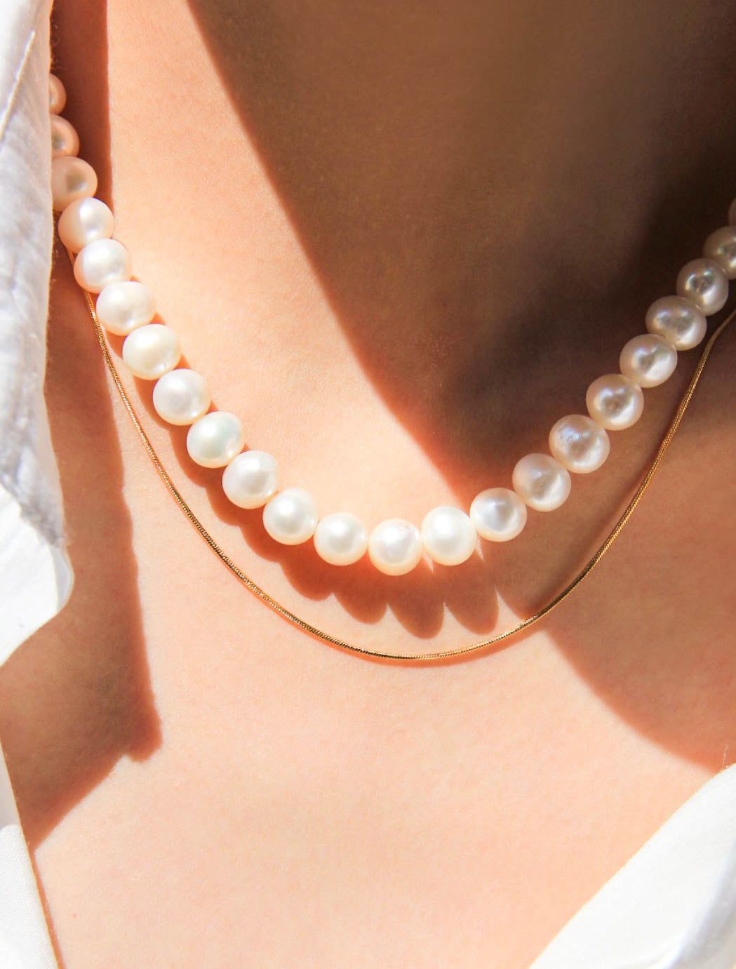 White Natural Fresh Water Pearls Necklace