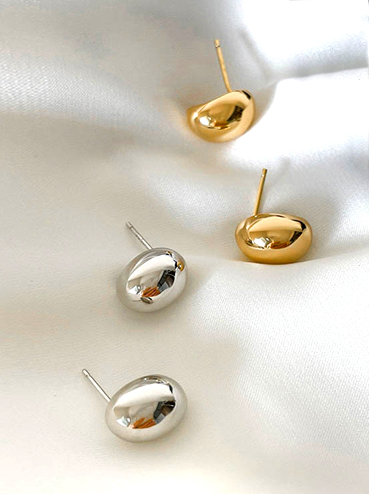 Gold/ Silver Oval-Shaped Beans Stud Earrings