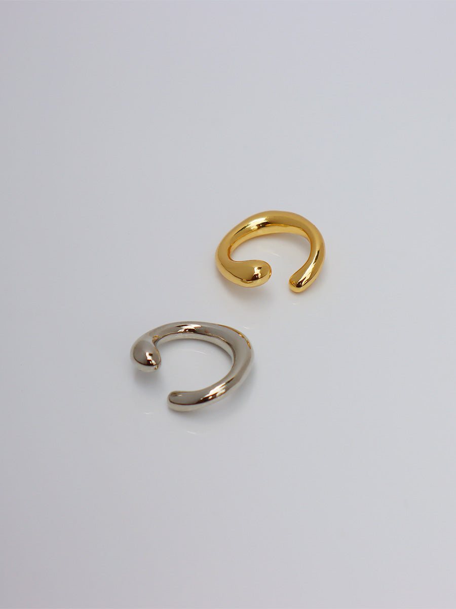 Minimalistic Gold Ear Cuff