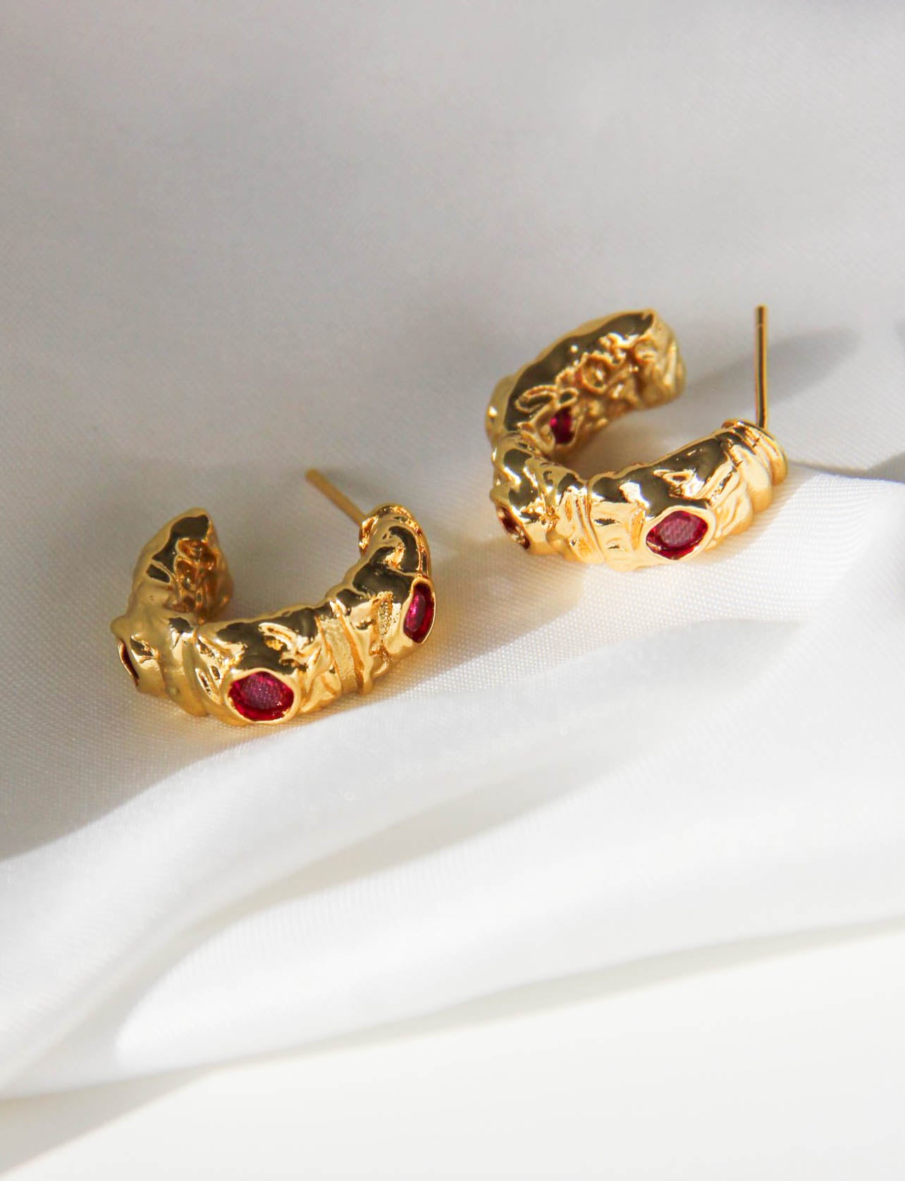 Gold Vintage Textured Red Rhinestones Hoop Earrings