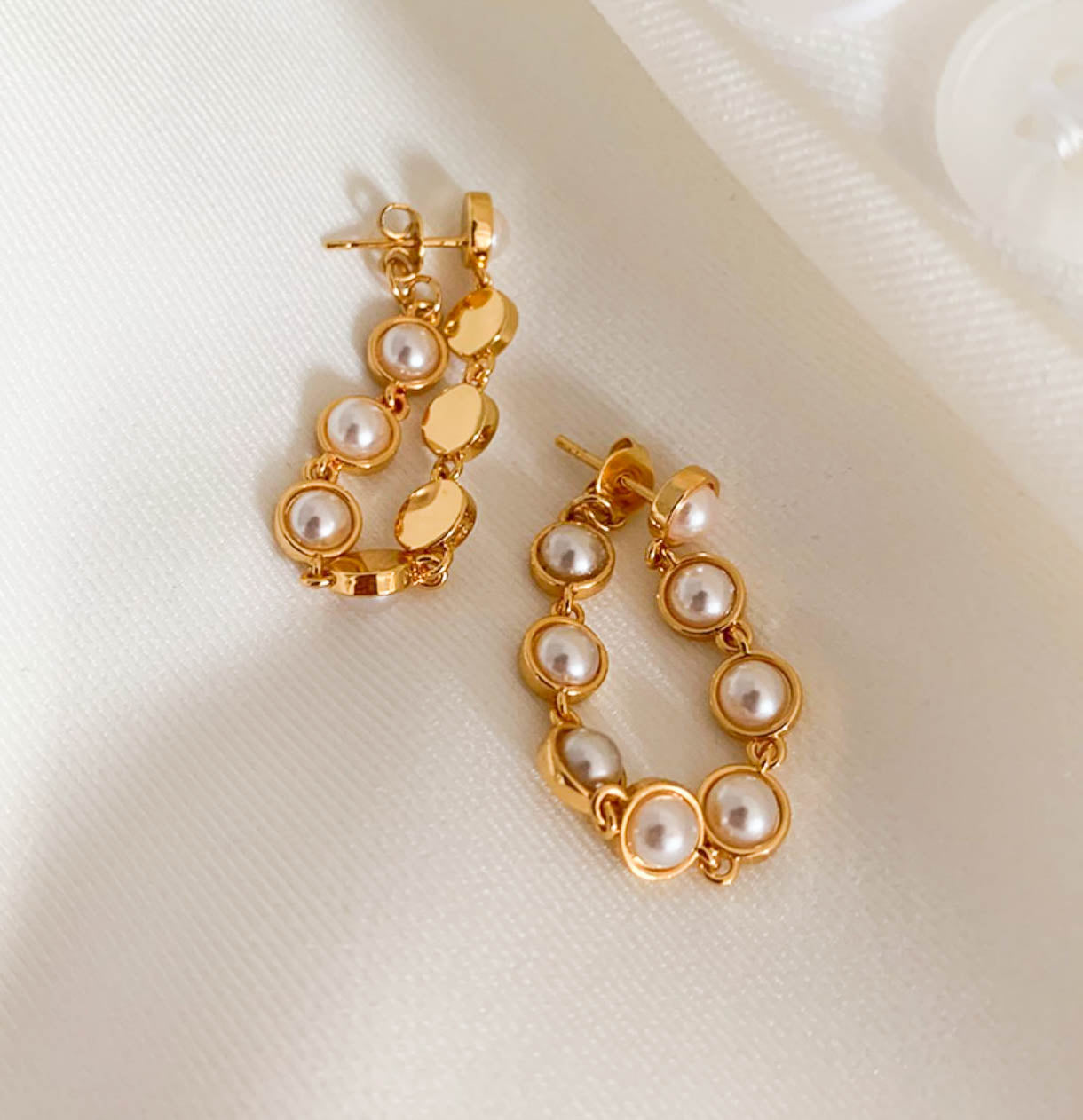 Gold Faux Pearl Fringe Drop Earring