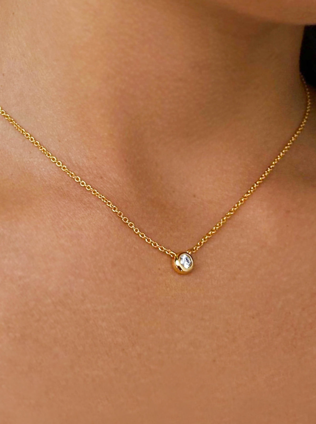 Gold Cubic Zirconia Pendant Choker Necklace