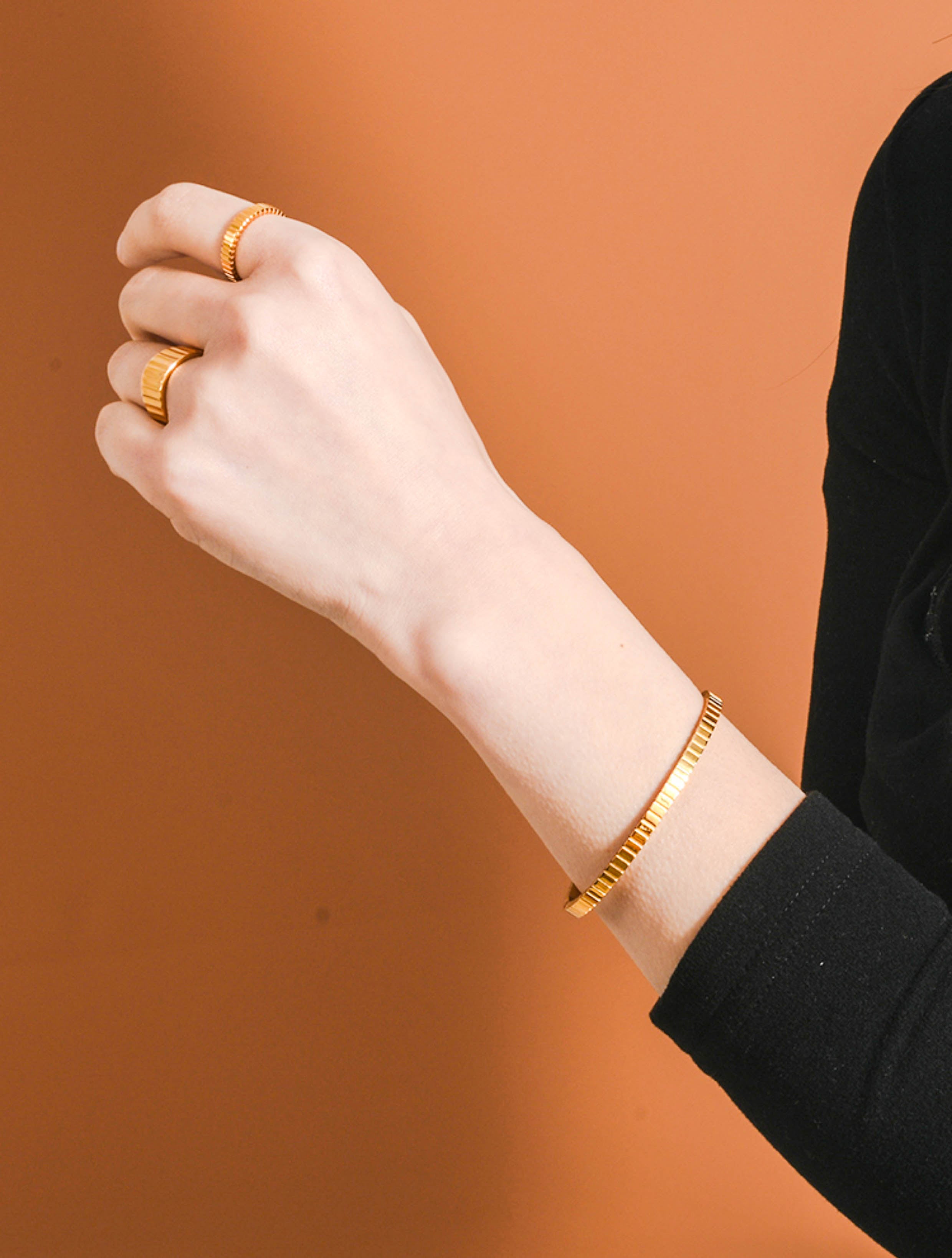 Gold Minimalistic Striped Cuff Bracelet